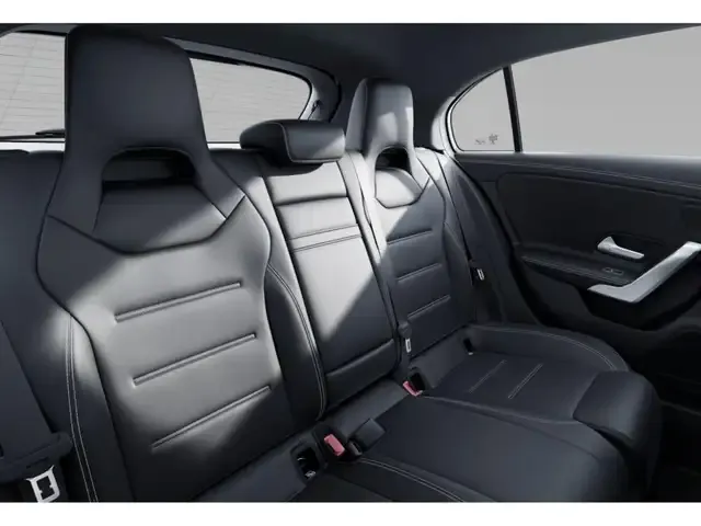 Mercedes-Benz A 220