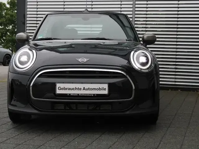 MINI Cooper Cabrio