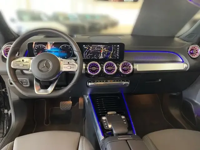 Mercedes-Benz EQB 250