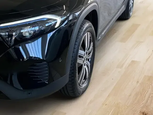 Mercedes-Benz EQB 250