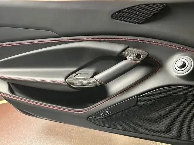 Ferrari F8 Spider