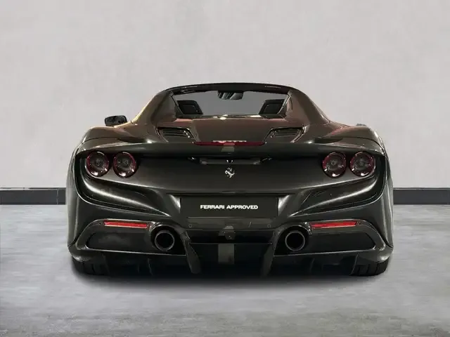 Ferrari F8 Spider