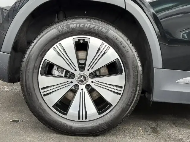 Mercedes-Benz EQA 300