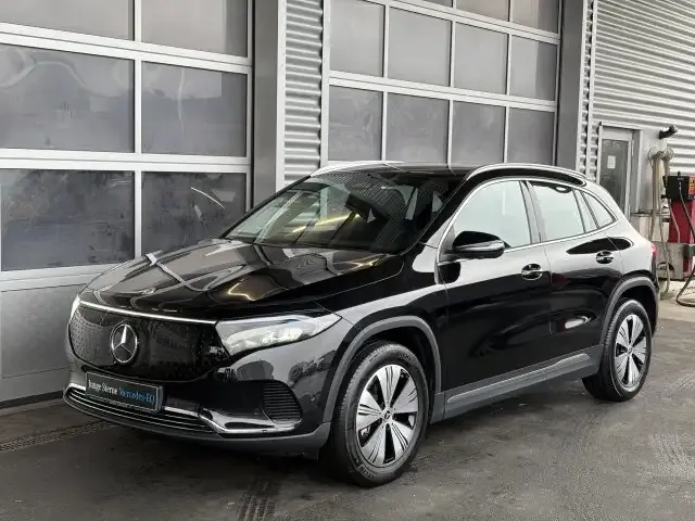 Mercedes-Benz EQA 300