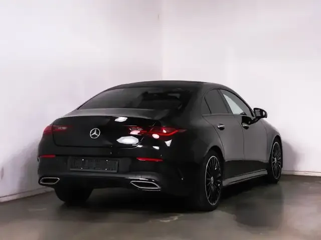 Mercedes-Benz CLA 200