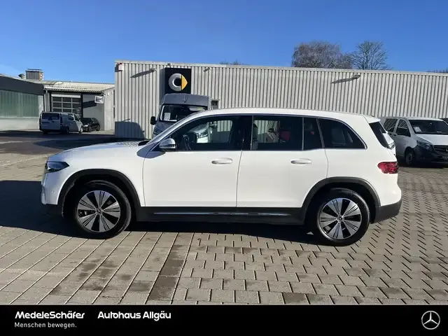 Mercedes-Benz EQB 300