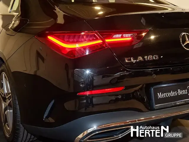 Mercedes-Benz CLA 180