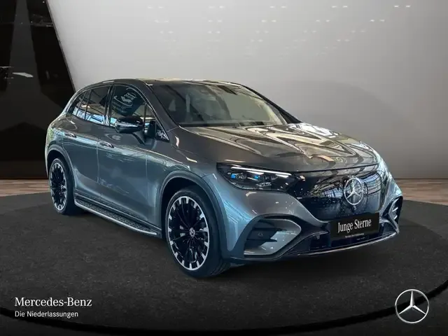 Mercedes-Benz EQE SUV