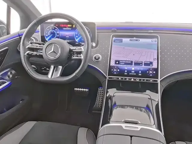 Mercedes-Benz EQE 300