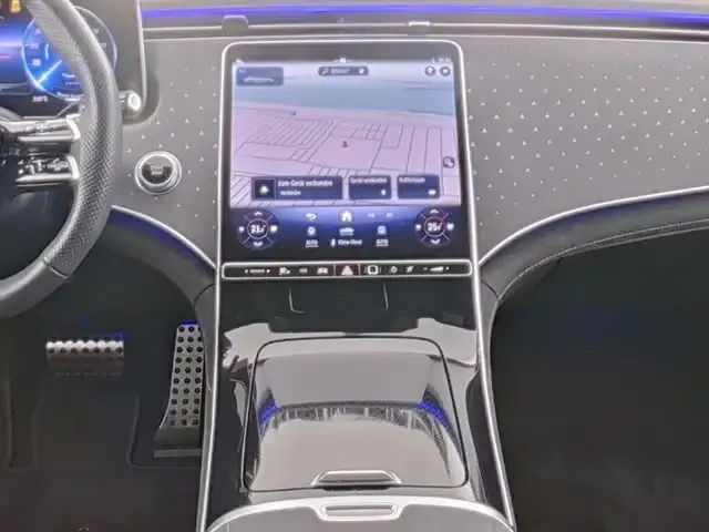 Mercedes-Benz EQE 300