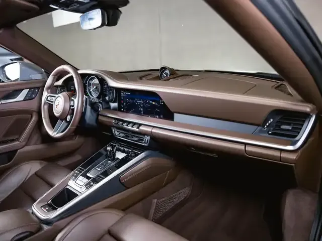 Porsche 992