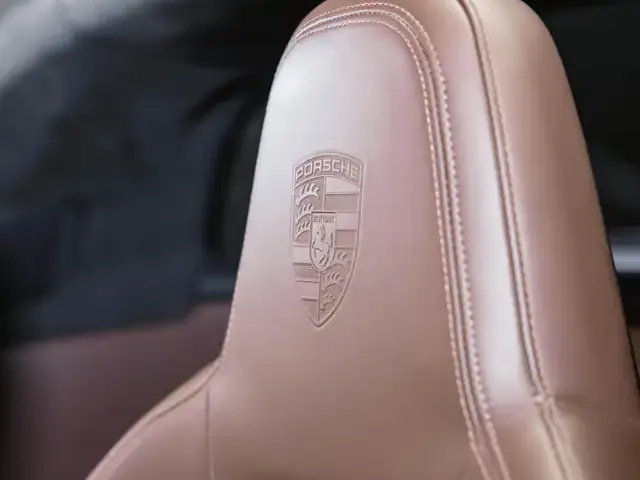 Porsche 992