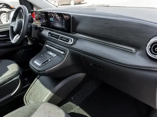 Mercedes-Benz EQV 300