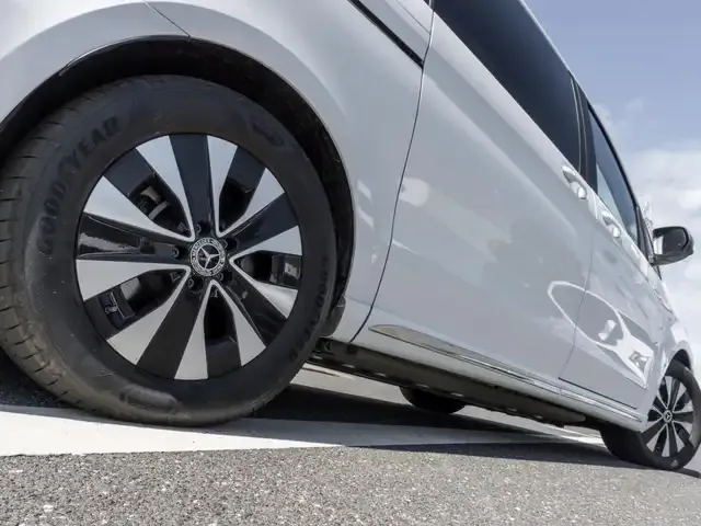 Mercedes-Benz EQV 300