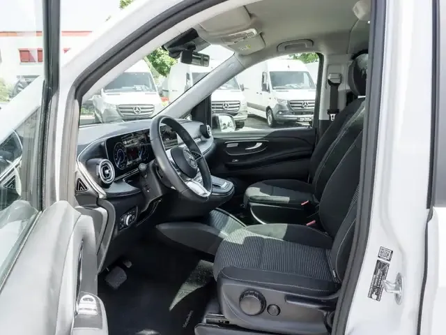 Mercedes-Benz EQV 300