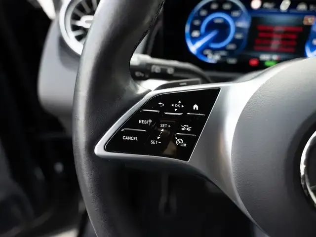 Mercedes-Benz EQB 250