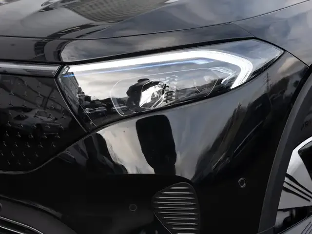 Mercedes-Benz EQB 250