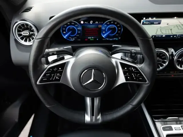 Mercedes-Benz EQB 250