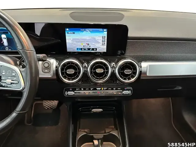 Mercedes-Benz GLB 200