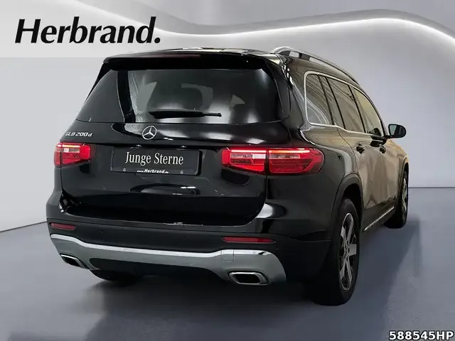 Mercedes-Benz GLB 200