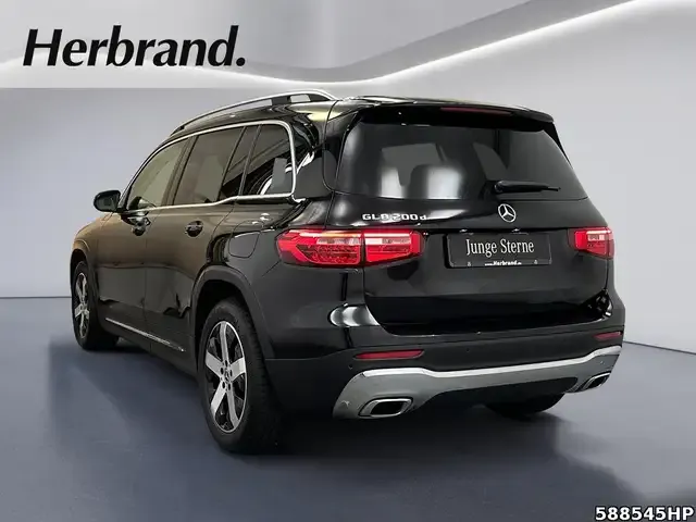 Mercedes-Benz GLB 200
