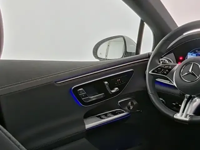 Mercedes-Benz EQE 300