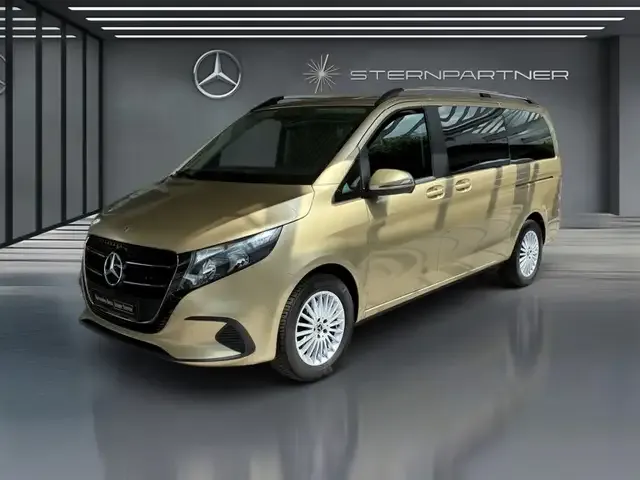 Mercedes-Benz V 220