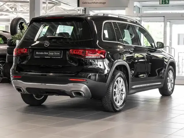 Mercedes-Benz GLB 200