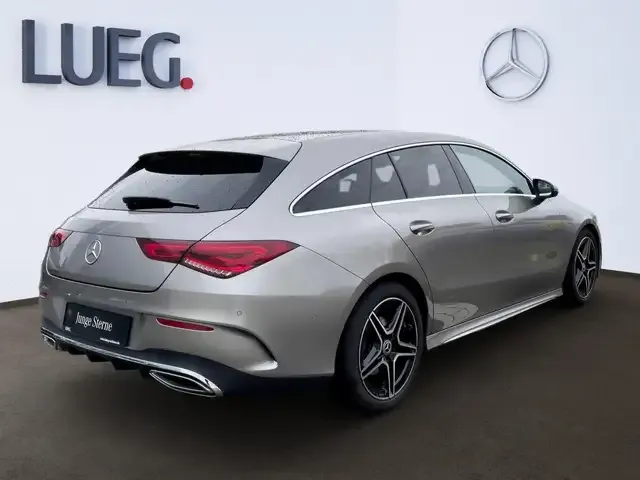Mercedes-Benz CLA 200