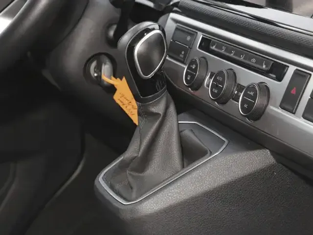 Volkswagen T6.1 California