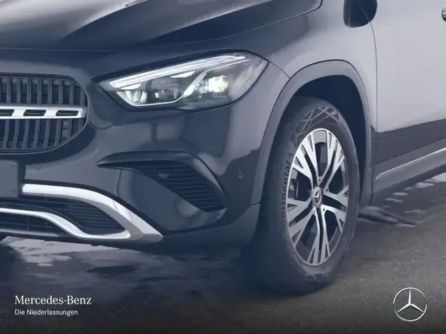 Mercedes-Benz GLA 200