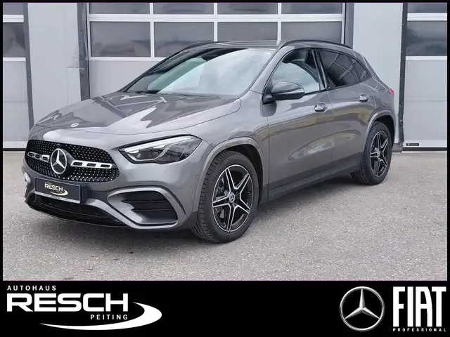 Mercedes-Benz GLA 220