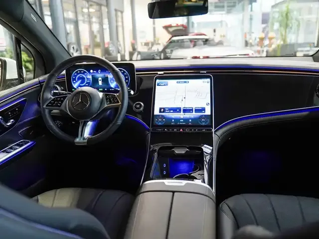 Mercedes-Benz EQE SUV