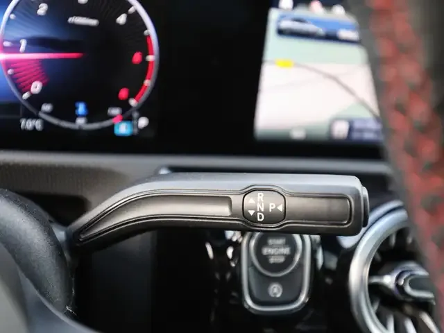 Mercedes-Benz A 220