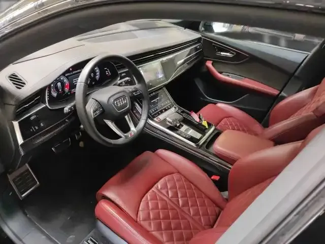 Audi SQ8