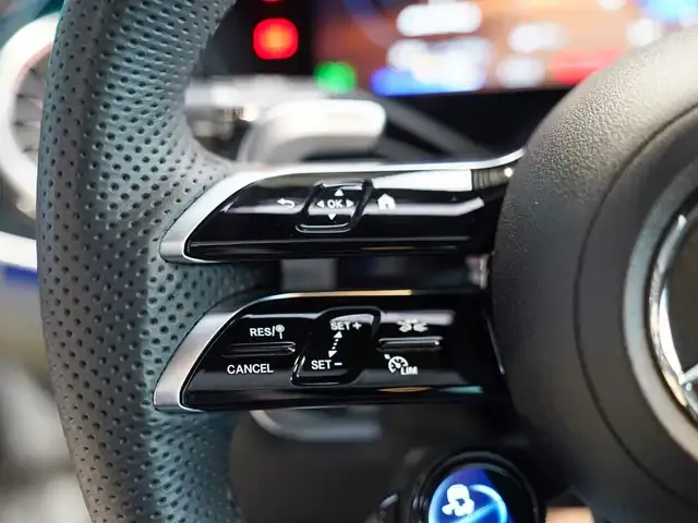 Mercedes-Benz EQE 53
