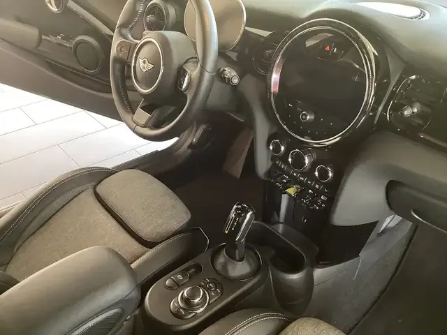 MINI Cooper SE