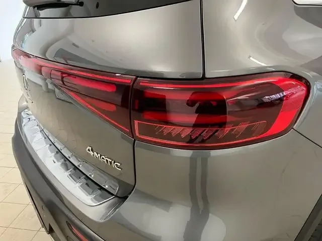 Mercedes-Benz EQB 300