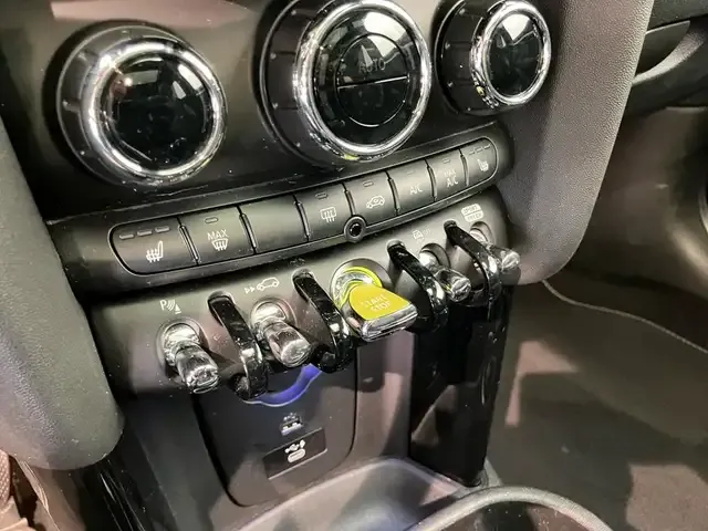 MINI Cooper SE