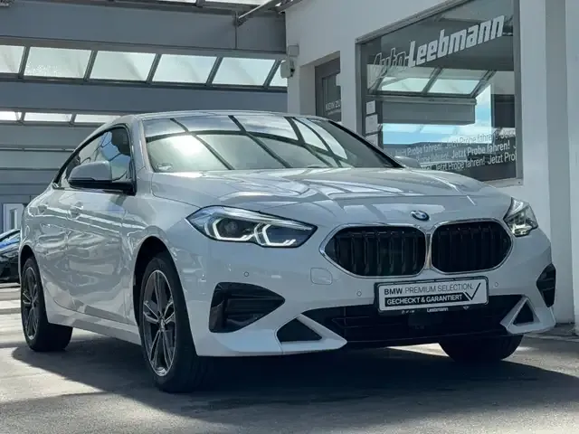 BMW 218