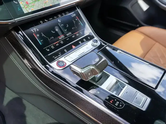 Audi S8