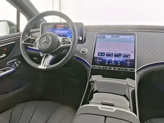 Mercedes-Benz EQE 300