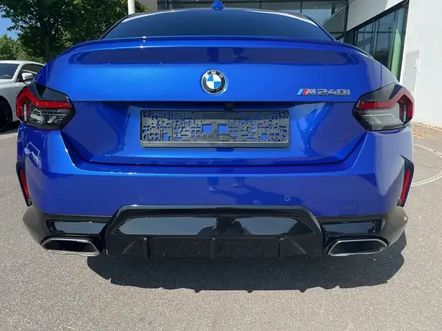 BMW 240