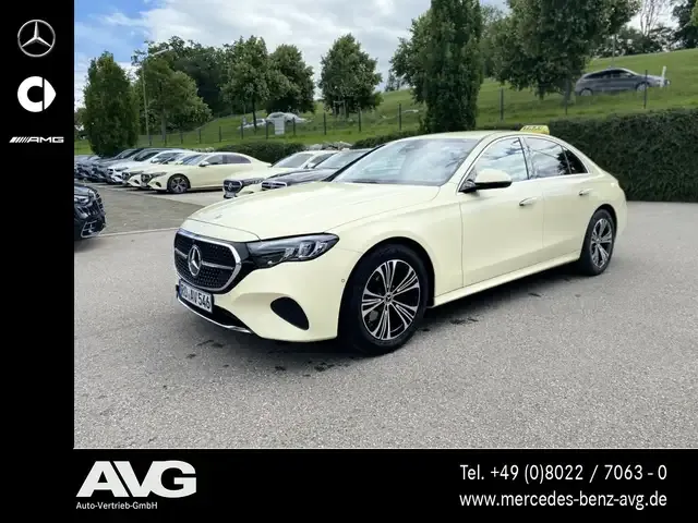 Mercedes-Benz E 200