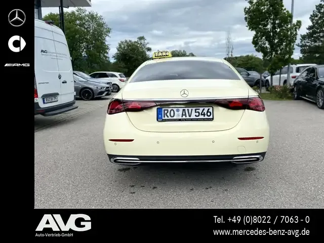 Mercedes-Benz E 200