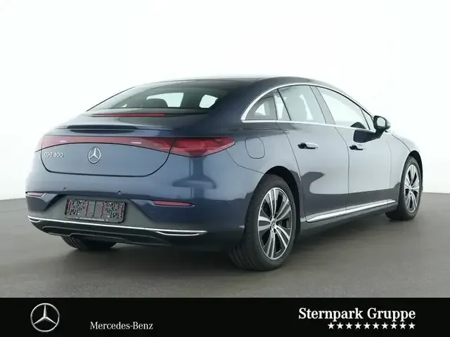 Mercedes-Benz EQE 300