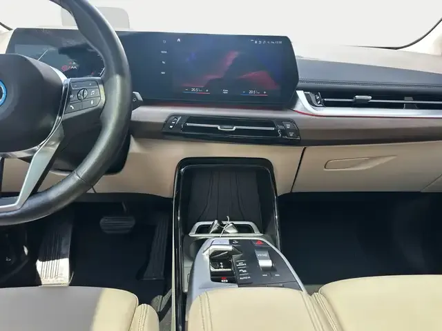 BMW 225
