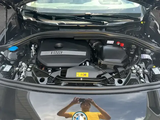 BMW 225