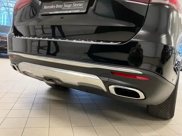 Mercedes-Benz GLS 400