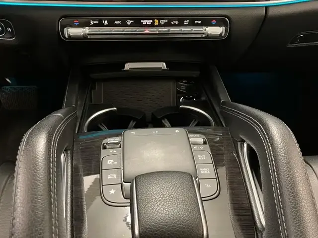 Mercedes-Benz GLS 400